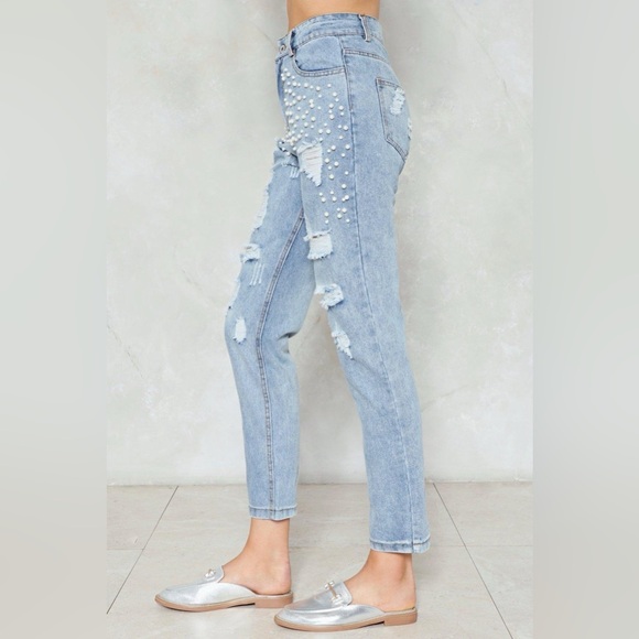 Nasty Gal Mama’s pearl jeans - Picture 4 of 9